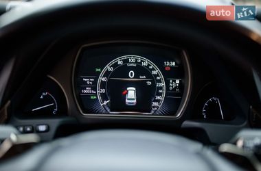 Седан Lexus LS 2018 в Ивано-Франковске
