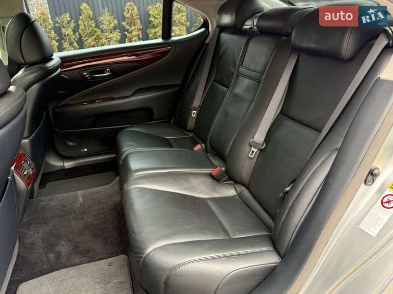 Седан Lexus LS 2007 в Києві фото 46 Седан Lexus LS 2007 в Києві