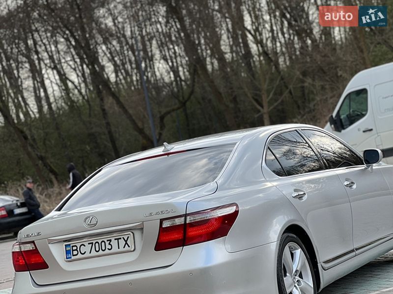 Седан Lexus LS 2007 в Львове