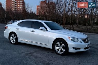 Седан Lexus LS 2010 в Сумах