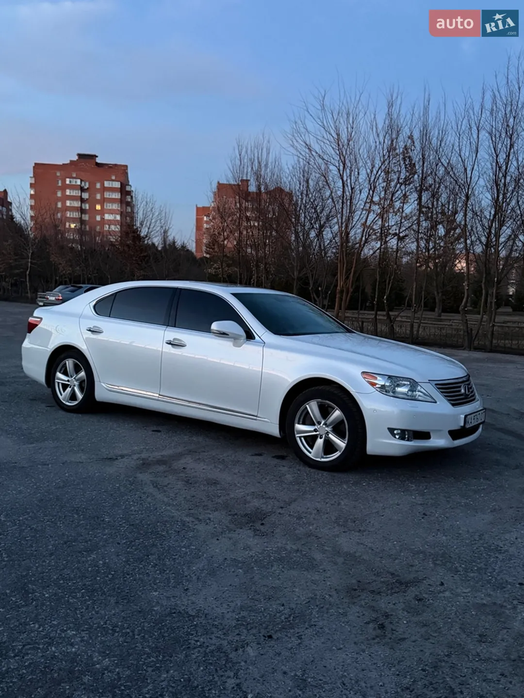 2010 Lexus LS - мініатюра 3