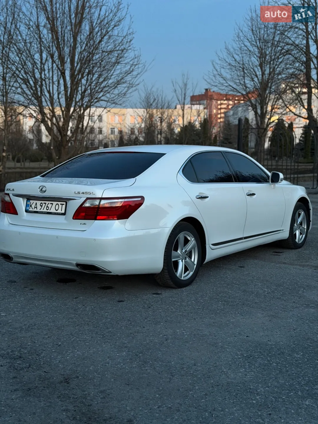2010 Lexus LS - мініатюра 4
