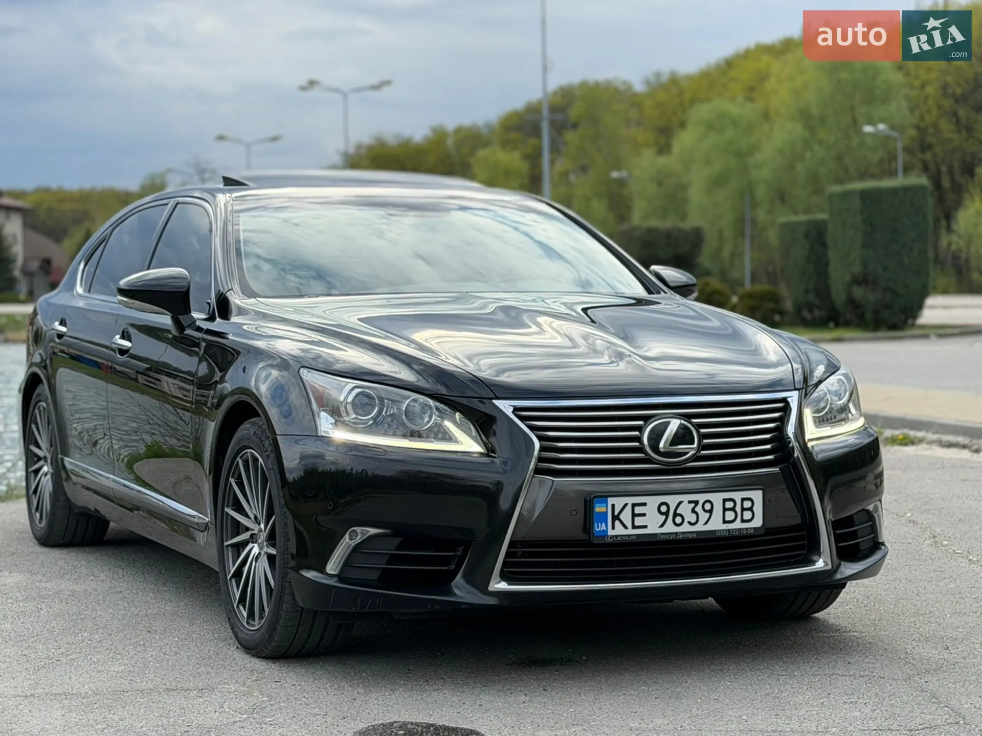 2013 Lexus LS - мініатюра 2
