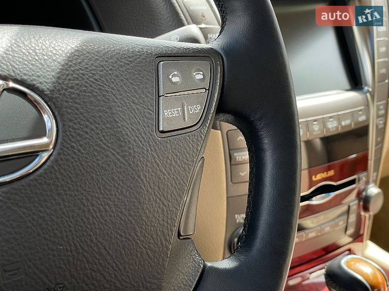 Седан Lexus LS 2007 в Бердичеві