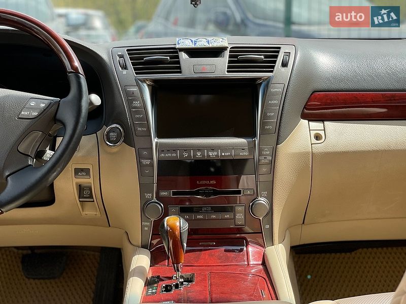 Седан Lexus LS 2007 в Бердичеві
