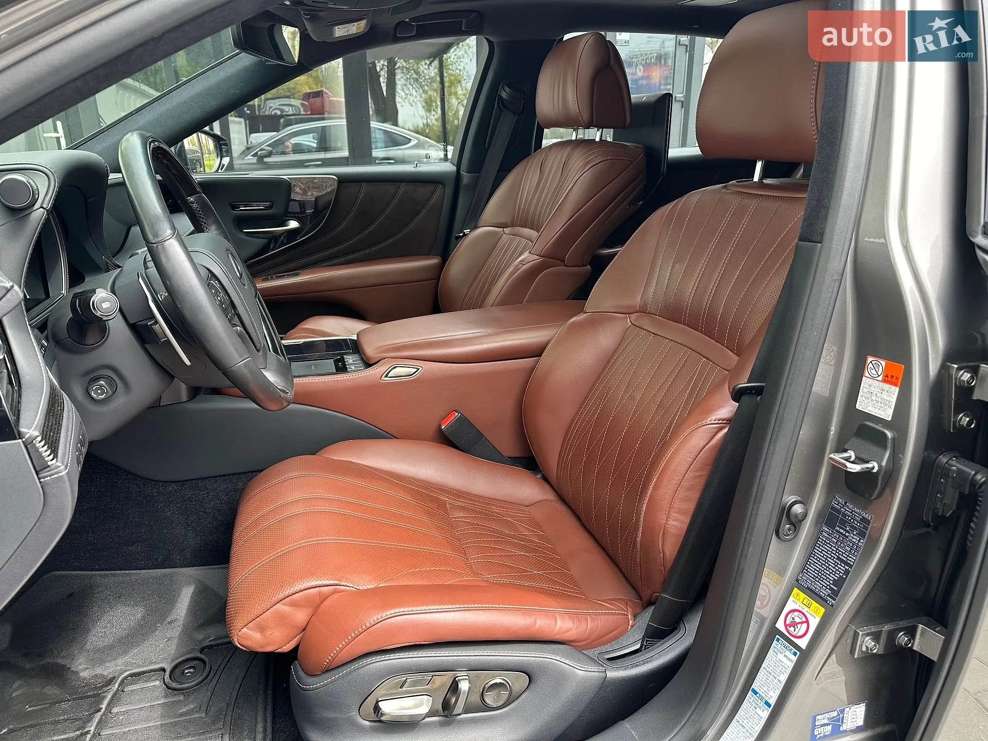 2018 Lexus LS - мініатюра 18