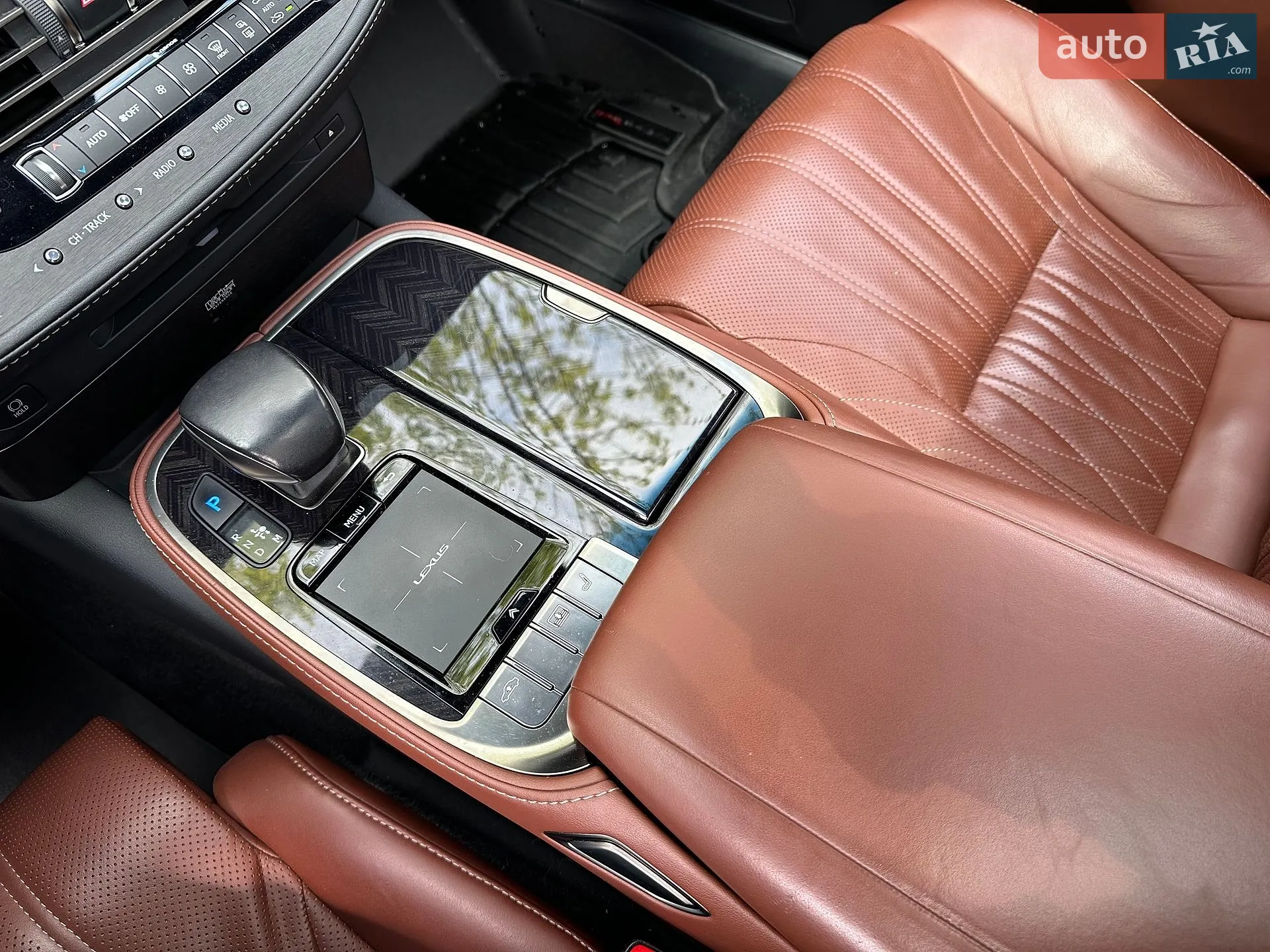 2018 Lexus LS - мініатюра 36