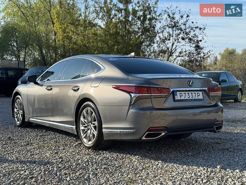 Седан Lexus LS 2018 в Киеве