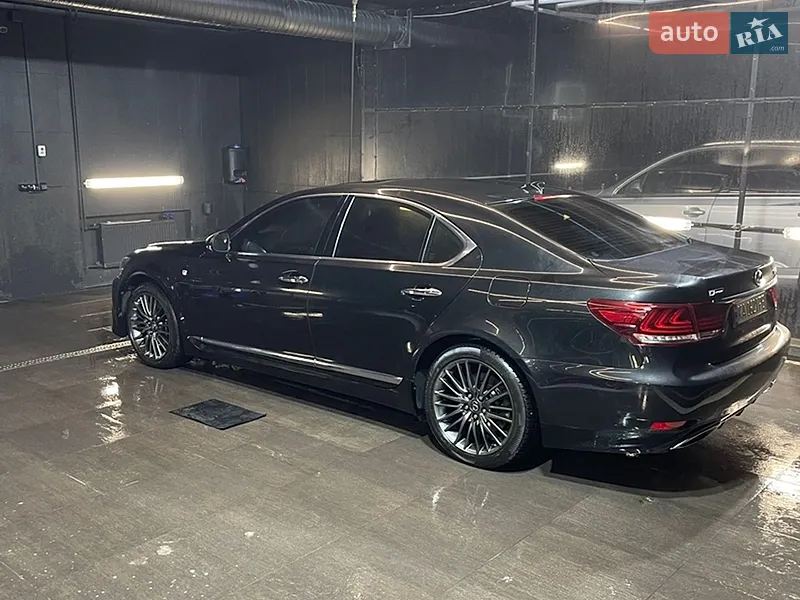 Lexus LS 2017