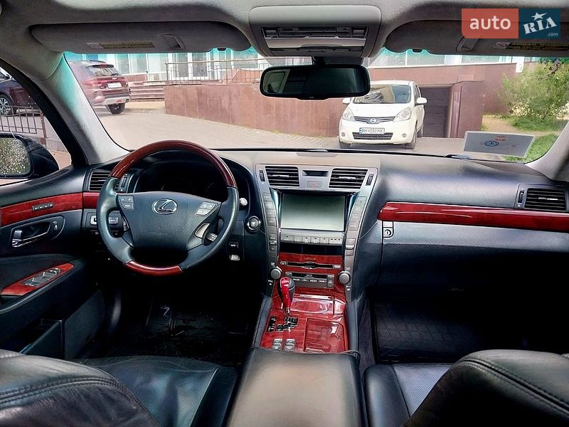 Седан Lexus LS 2007 в Одесі