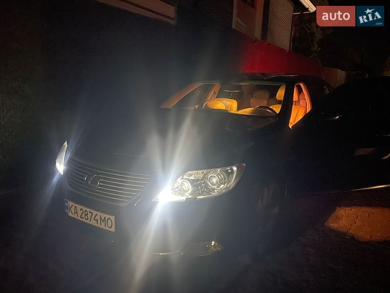 Седан Lexus LS 2007 в Киеве