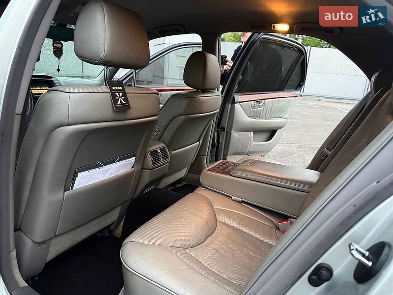 Седан Lexus LS 2001 в Киеве