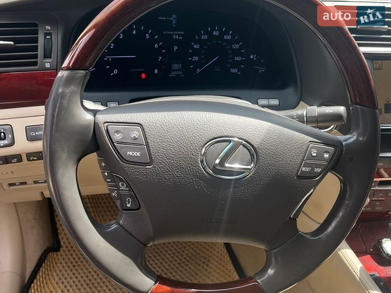 Седан Lexus LS 2011 в Миколаєві