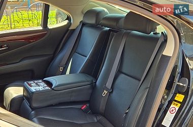 Седан Lexus LS 2007 в Киеве