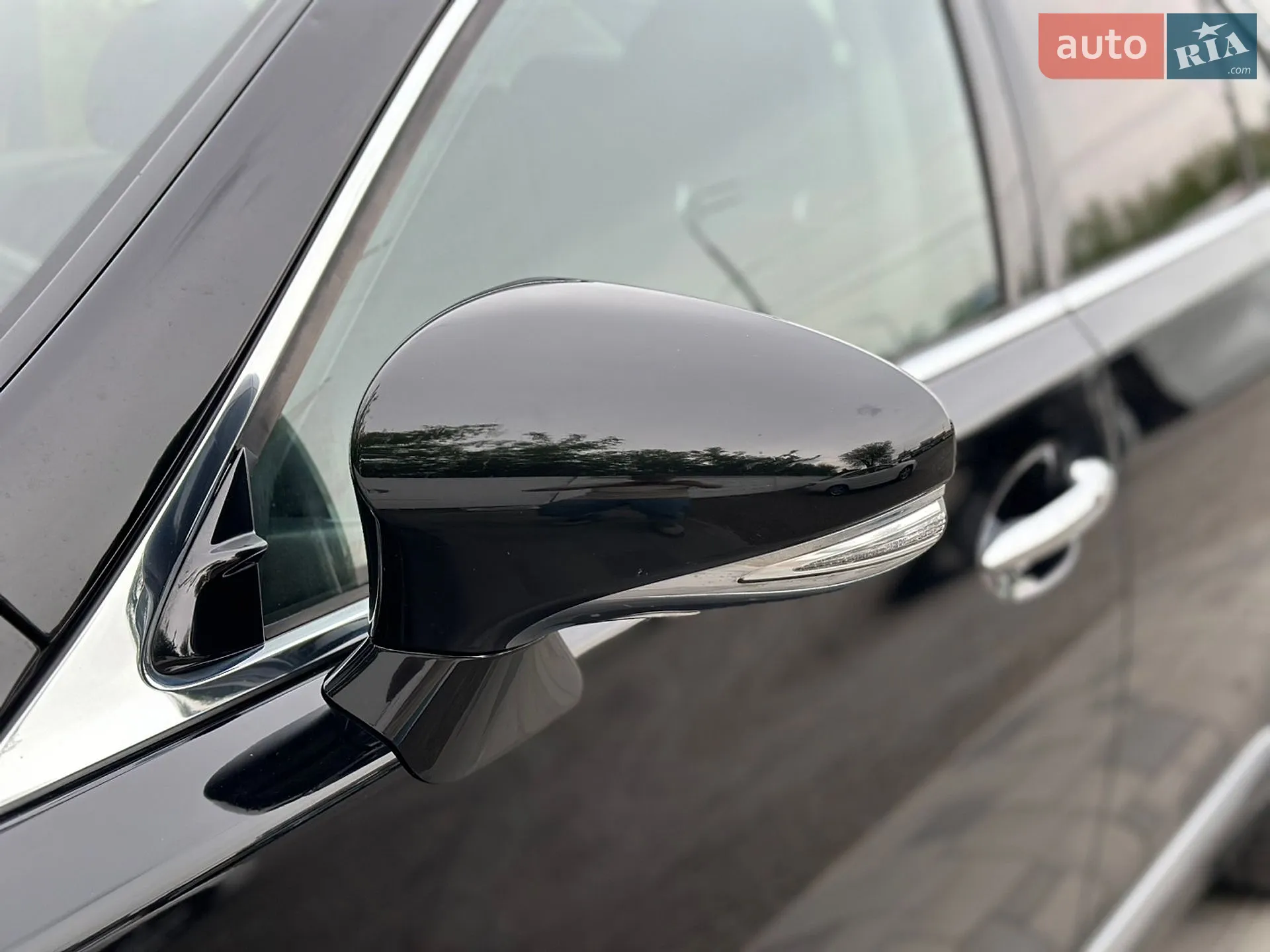 2013 Lexus LS - мініатюра 4