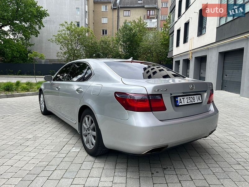 Седан Lexus LS 2007 в Івано-Франківську