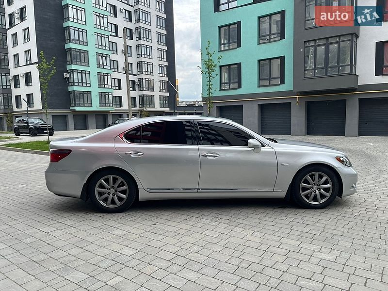 Седан Lexus LS 2007 в Івано-Франківську