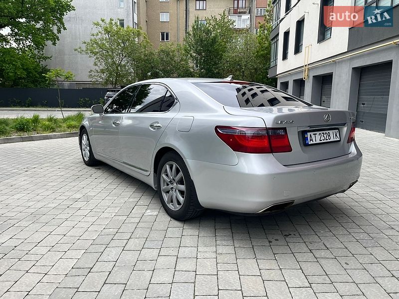 Седан Lexus LS 2007 в Івано-Франківську