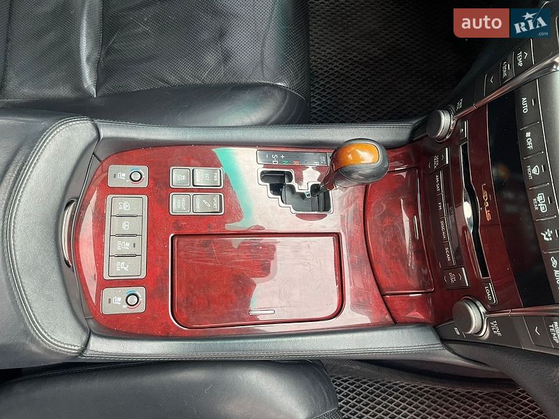 Седан Lexus LS 2007 в Івано-Франківську