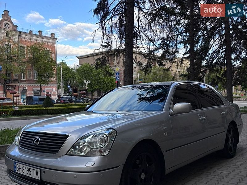 Lexus LS 2002