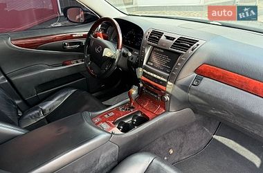 Седан Lexus LS 2007 в Киеве