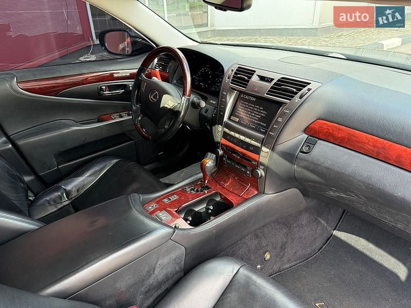 Седан Lexus LS 2007 в Киеве