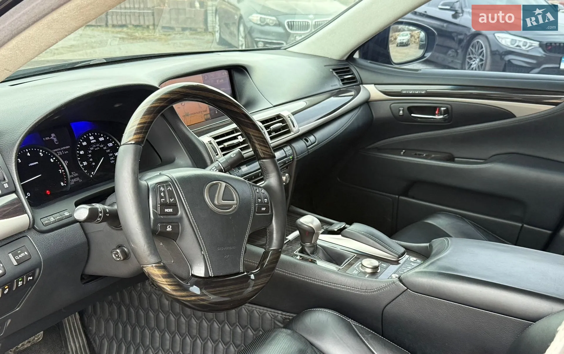2013 Lexus LS - мініатюра 32