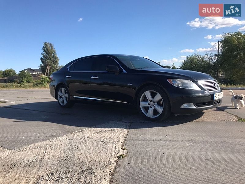 Седан Lexus LS 2007 в Новой Одессе