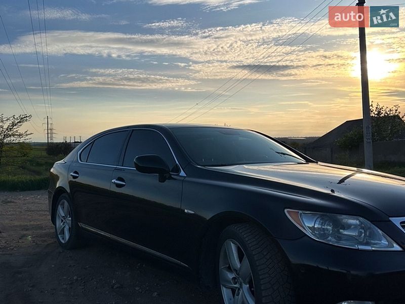 Седан Lexus LS 2007 в Новой Одессе