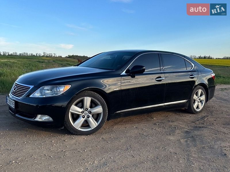 Седан Lexus LS 2007 в Новой Одессе