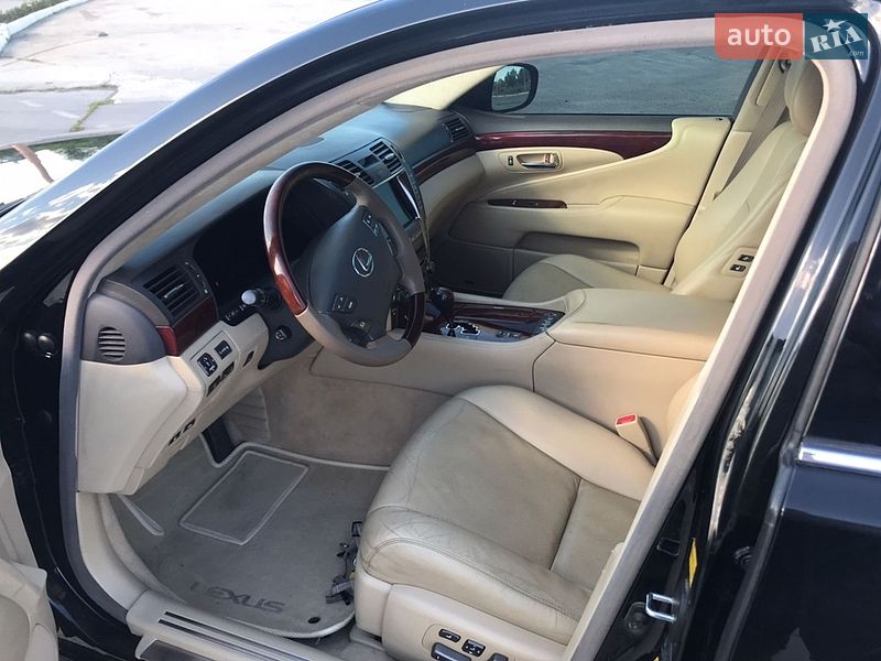 Седан Lexus LS 2007 в Новой Одессе