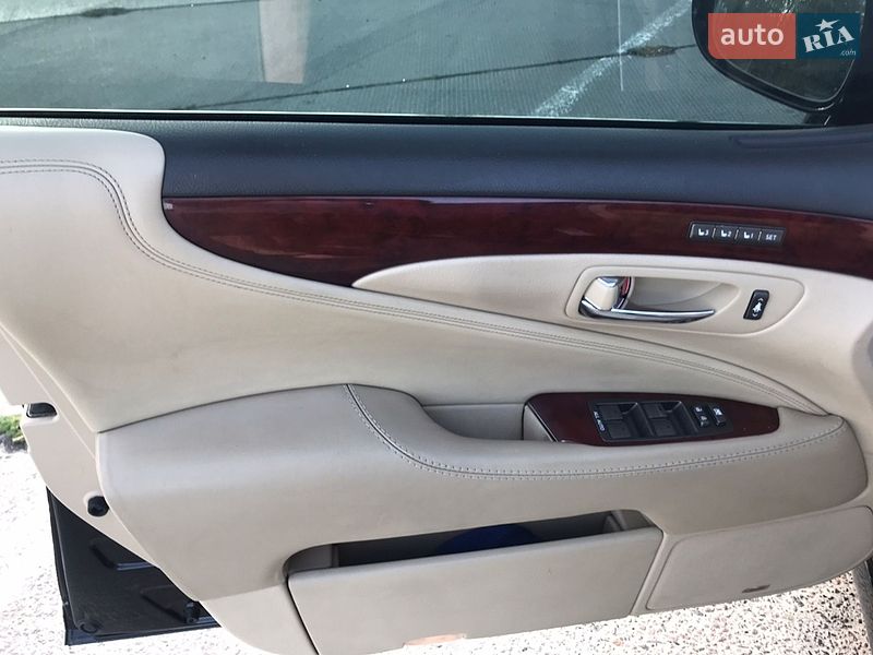 Седан Lexus LS 2007 в Новой Одессе