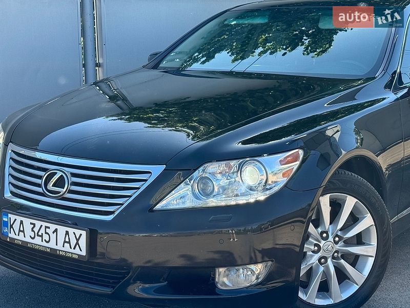 Седан Lexus LS 2011 в Киеве