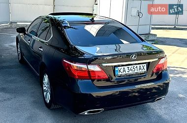 Седан Lexus LS 2011 в Киеве