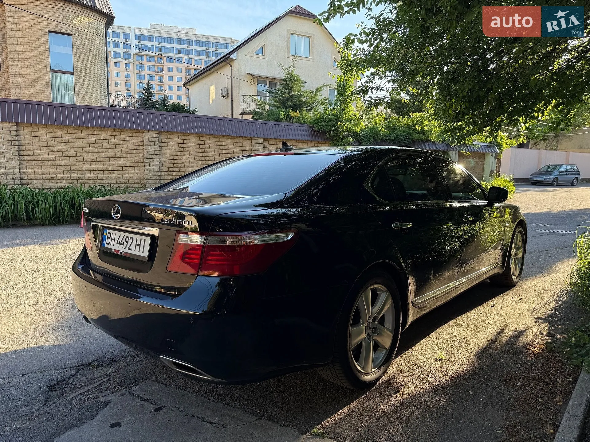 Lexus LS 2008 VIN JTHGL46F105032501 фото оголошення 2 з 16