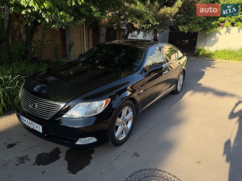 Седан Lexus LS 2008 в Одессе
