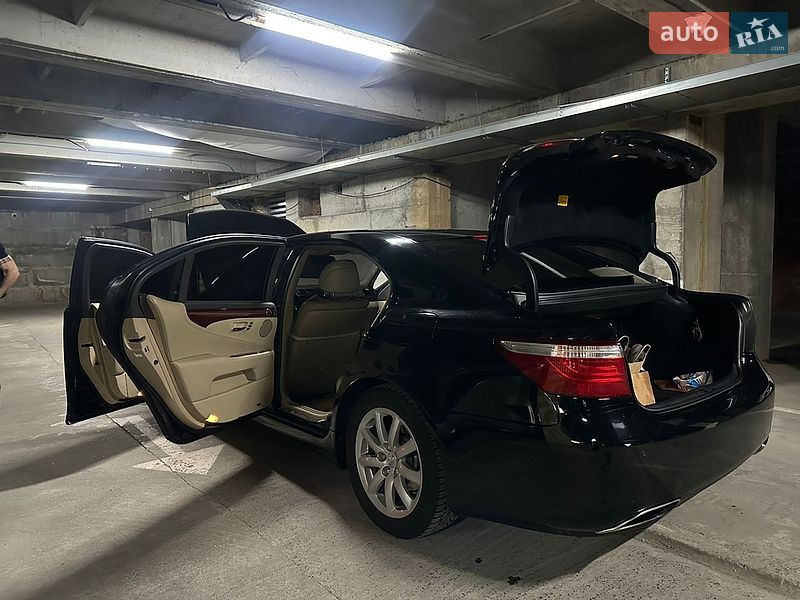 Седан Lexus LS 2007 в Черкасах