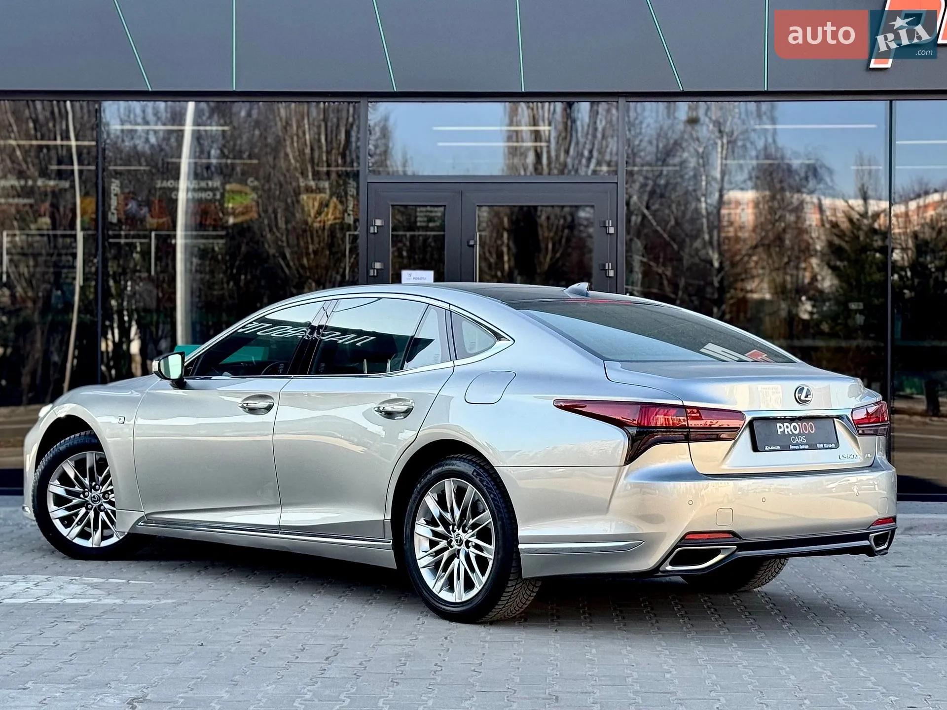 2020 Lexus LS - мініатюра 18