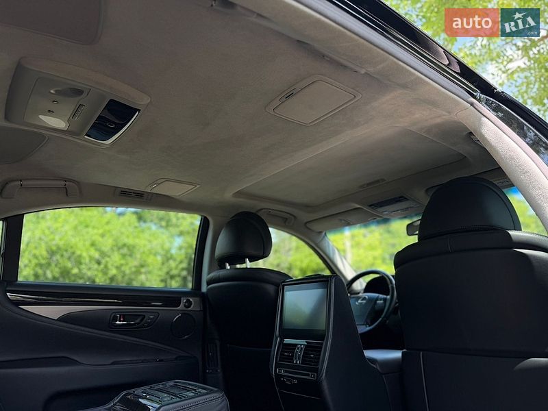 Седан Lexus LS 2013 в Одессе