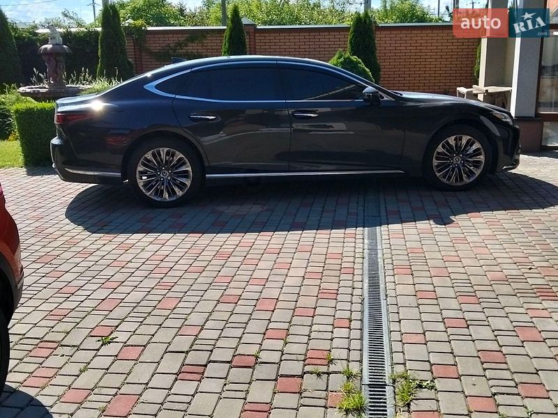 Седан Lexus LS 2022 в Києві фото 11 Седан Lexus LS 2022 в Києві
