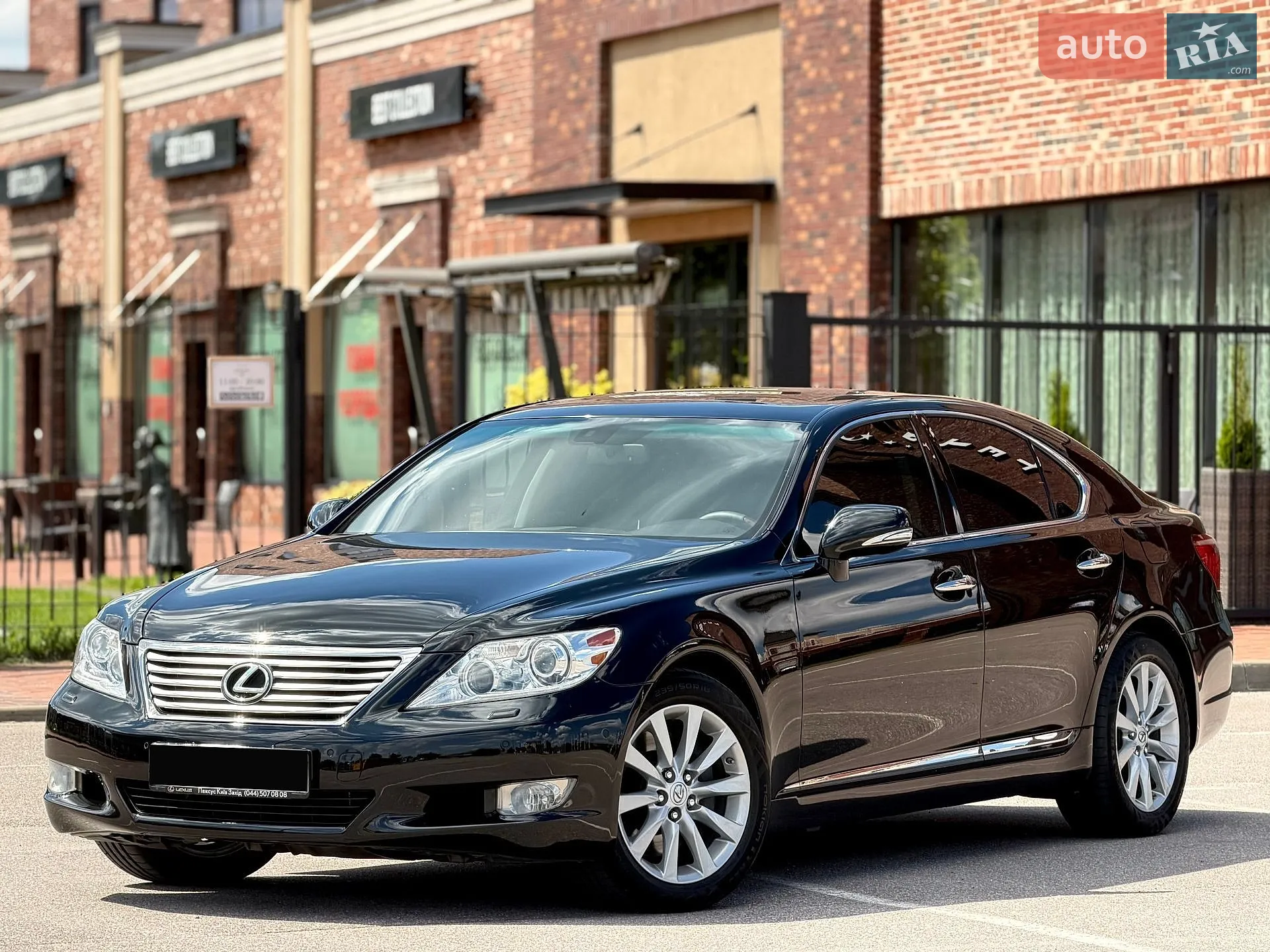 2010 Lexus LS - мініатюра 5