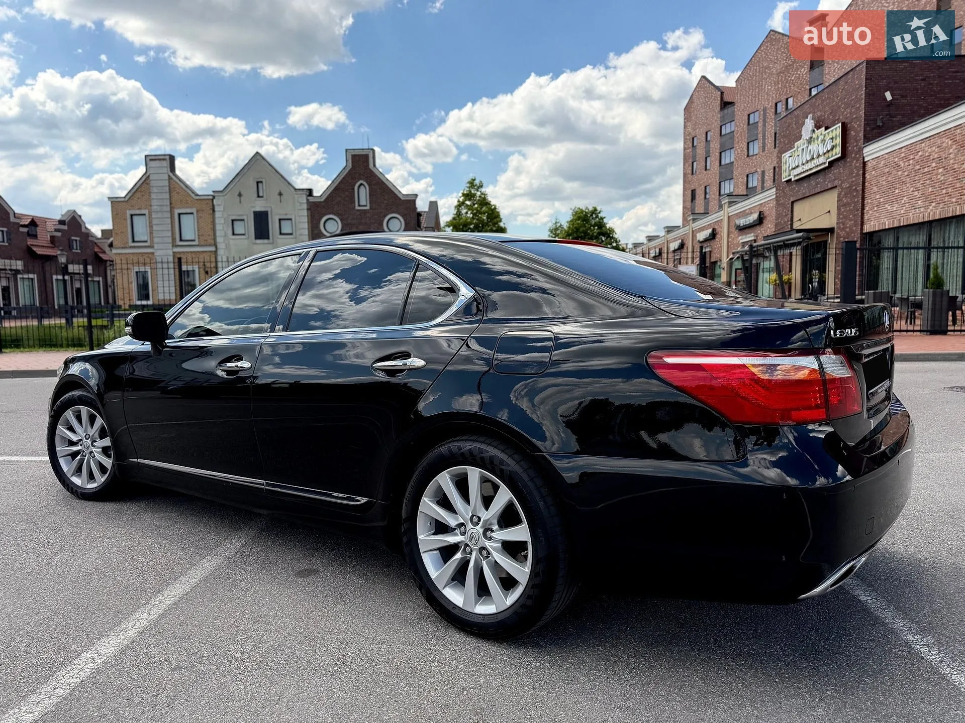 2010 Lexus LS - мініатюра 11