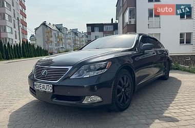 Седан Lexus LS 2007 в Львові