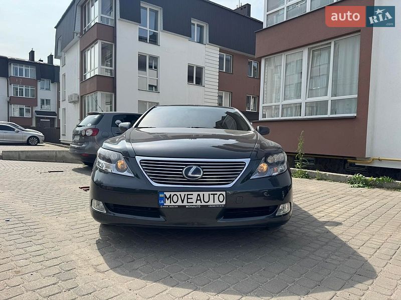 Седан Lexus LS 2007 в Львові
