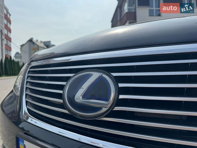 Седан Lexus LS 2007 в Львові