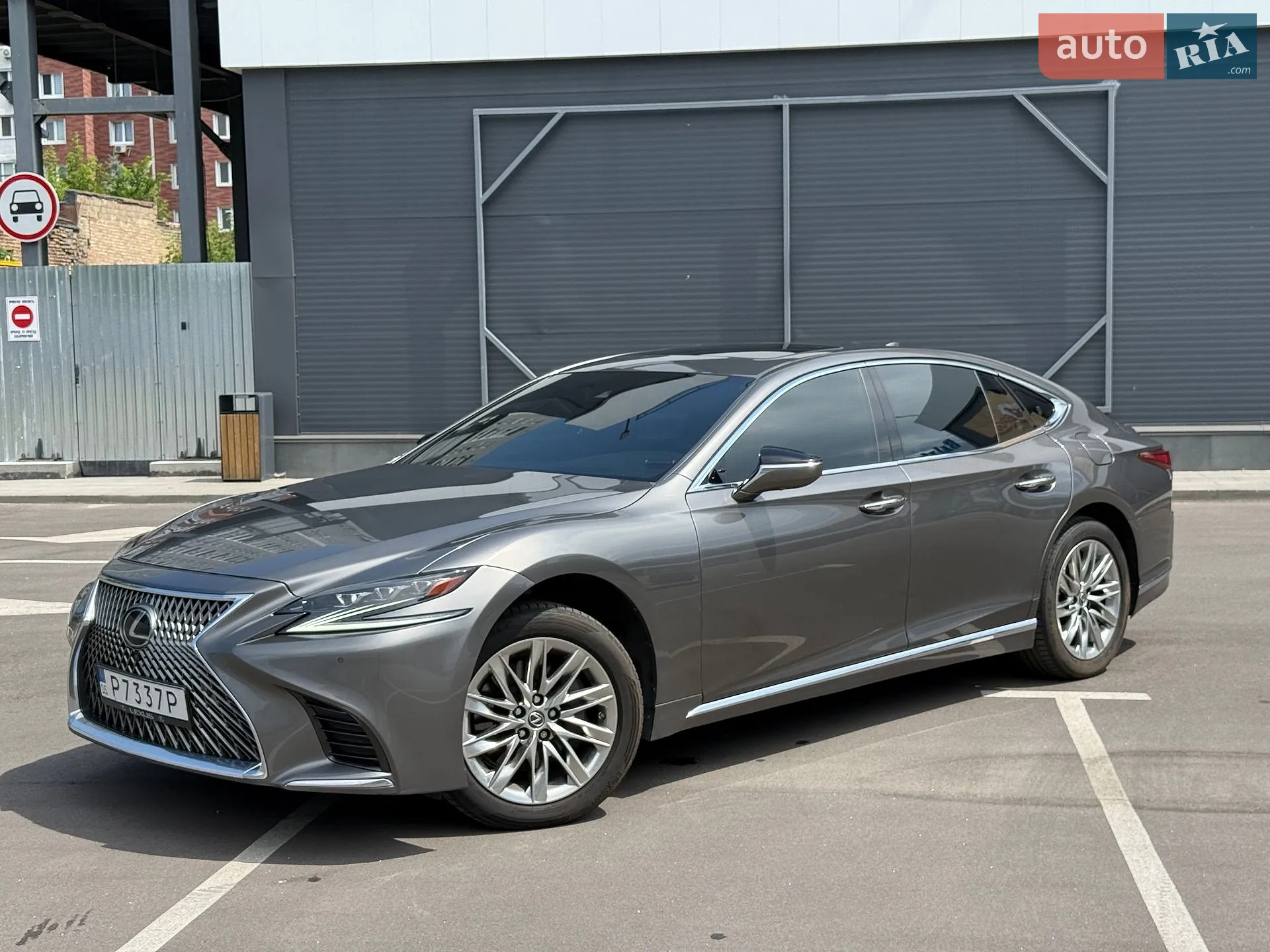 2018 Lexus LS - мініатюра 24