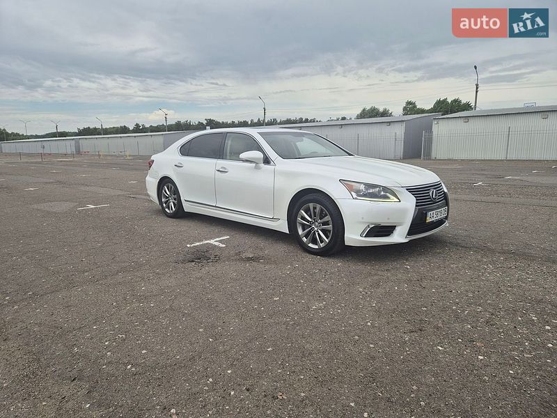 Седан Lexus LS 2013 в Києві