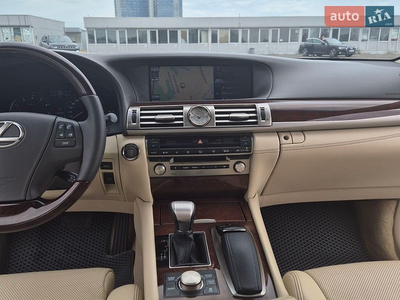 Седан Lexus LS 2013 в Києві