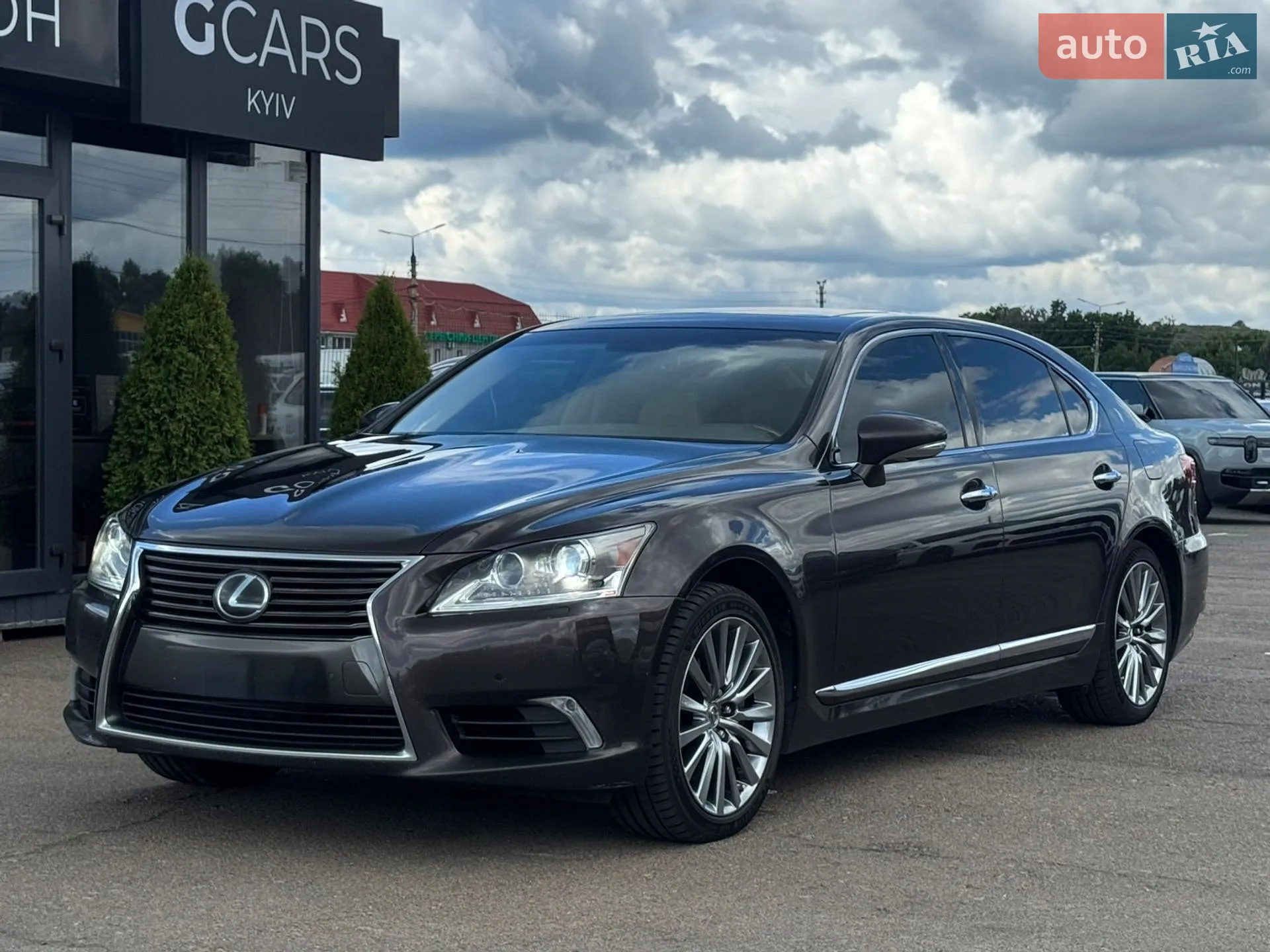 2014 Lexus LS - мініатюра 2