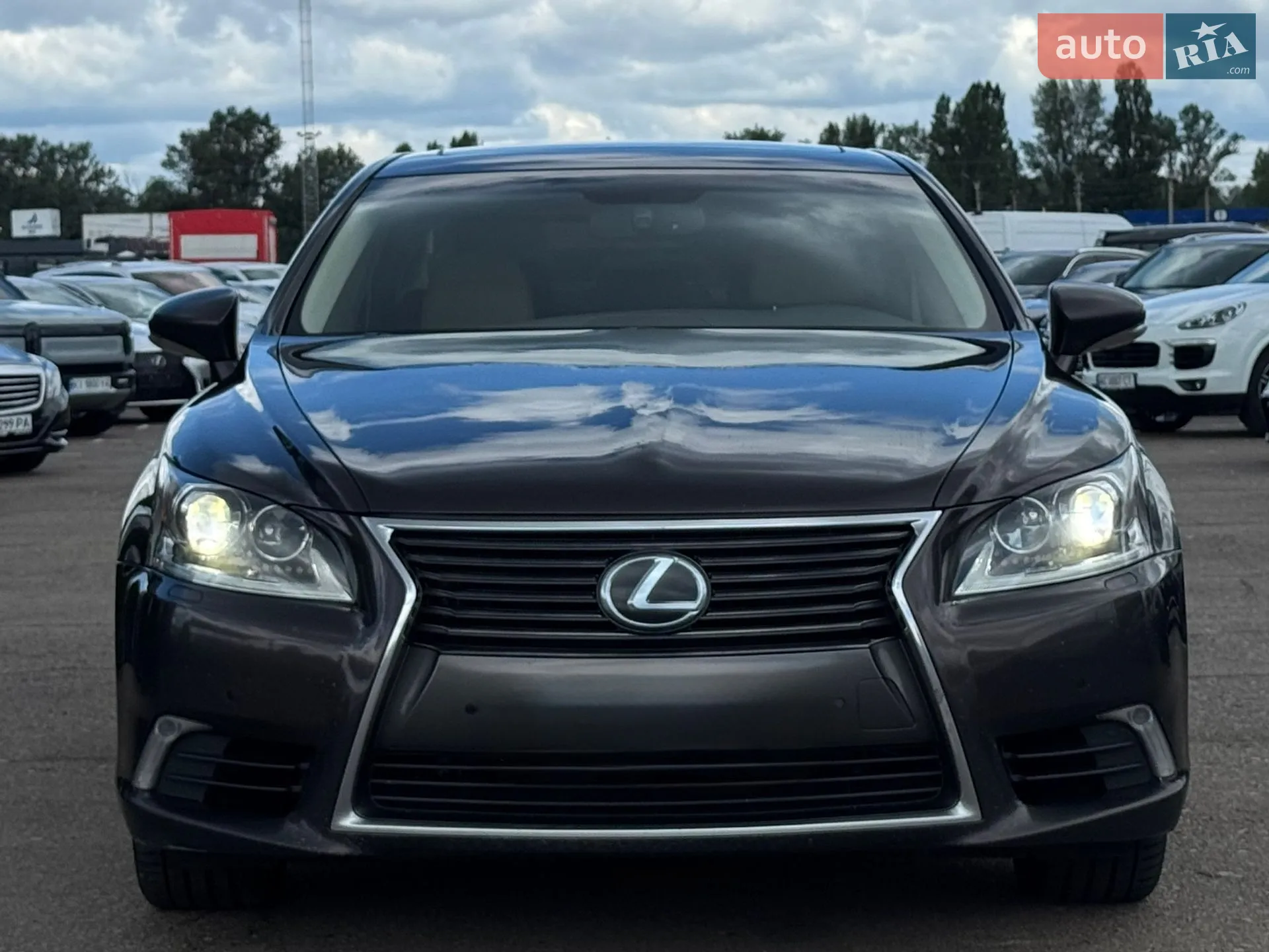 2014 Lexus LS - мініатюра 3